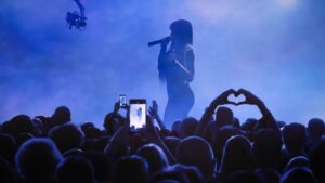 K-POP IDOLS – 1. Sezon 5. Bölüm Izle