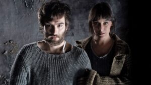 ROMANCERO – 1. Sezon 2. Bölüm Izle