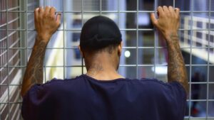 UNLOCKED: A JAIL EXPERIMENT – 1. Sezon 1. Bölüm Izle